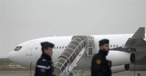 A plane stuck for days in France for a human trafficking investigation is leaving for India